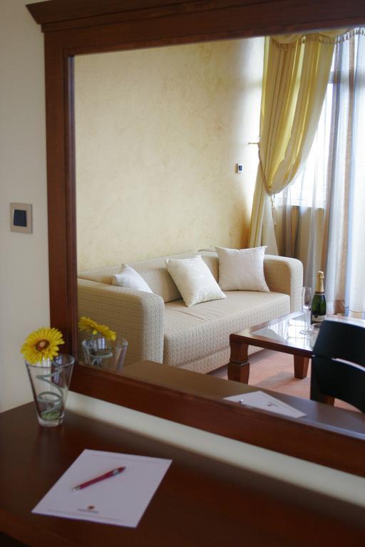 Panorama City Inn Σρέμσκι Καρλόβτσι Εξωτερικό φωτογραφία