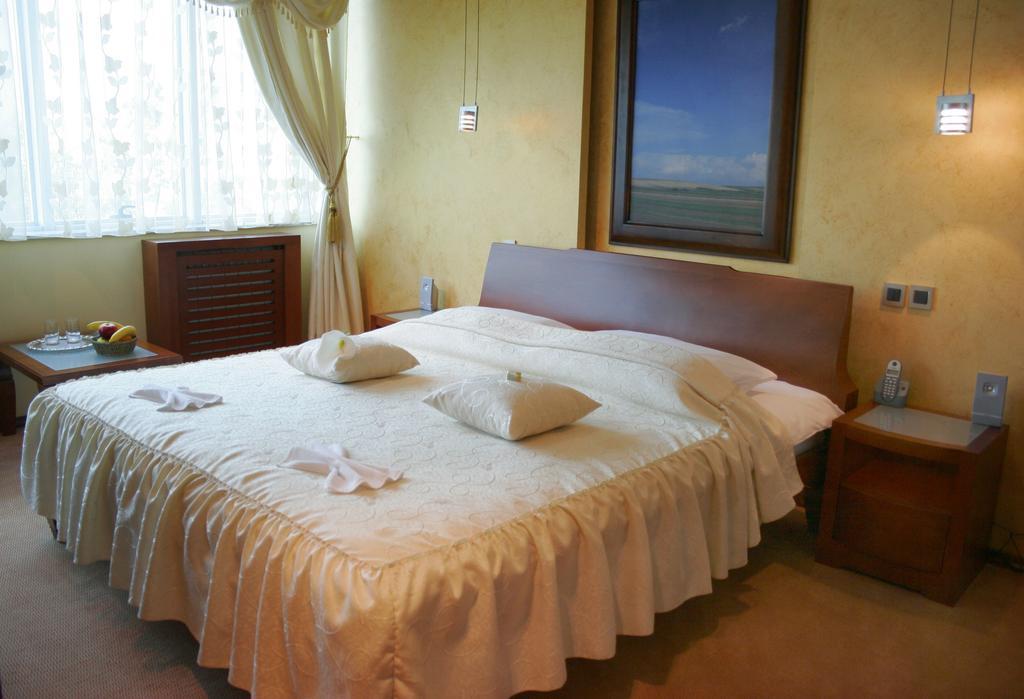 Panorama City Inn Σρέμσκι Καρλόβτσι Εξωτερικό φωτογραφία